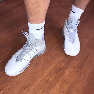 Men’s 13 Mid-top Jordan Basketball Shoes ✯
